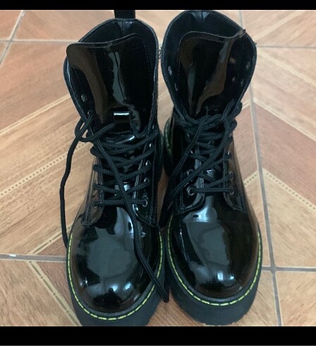 37 Beden siyah Renk Zara kadın bot