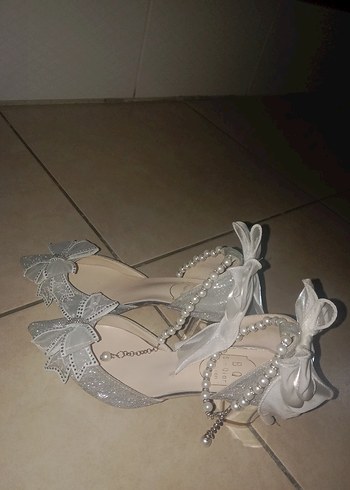 Topuklu ayakkabı - Görsel 2