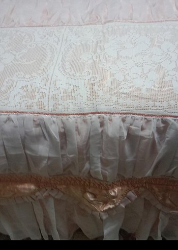 İşlemeli Beyaz Pastel Yatak Örtüsü - Görsel 4