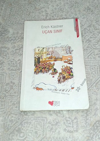 Uçan Sınıf - Erich Kästner