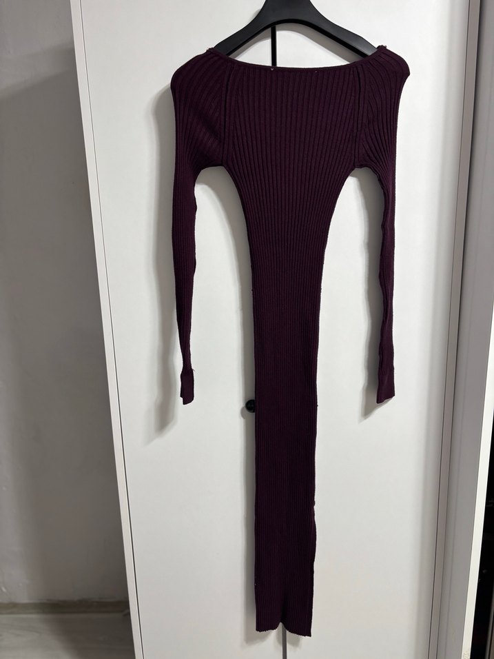 Bordo Yüksek Yakalı Uzun Triko Elbise - Görsel 4