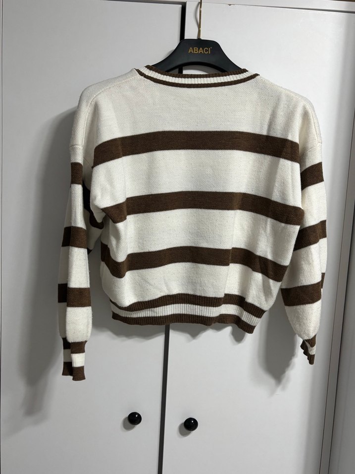 Kahverengi Çizgili Kadın Triko Kazak - Görsel 3