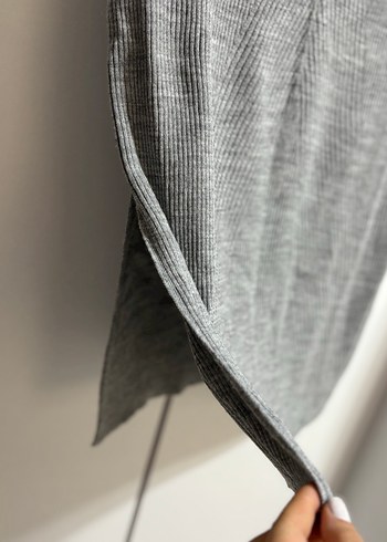 Gri Fitilli Triko Alt-Üst Takım (Yırtmaç Detaylı) - Görsel 4