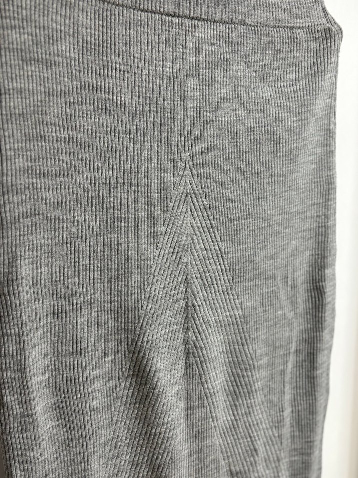 Gri Fitilli Triko Alt-Üst Takım (Yırtmaç Detaylı) - Görsel 5