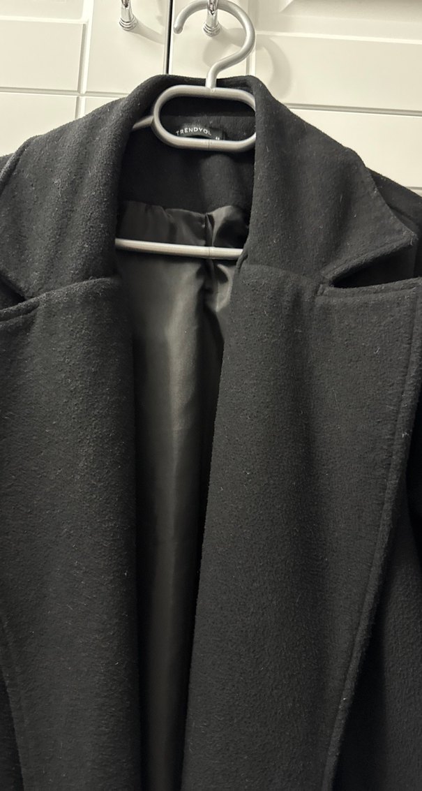 Siyah Uzun Klasik Kaban oversize kesimdir - Görsel 3