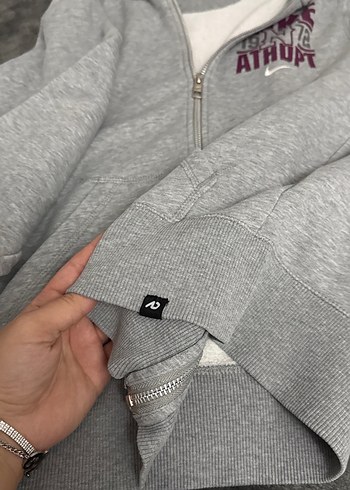 Gri Kapüşonlu Nike Sweatshirt - Görsel 3