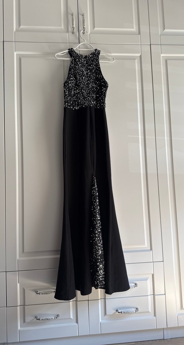 Kadın Siyah Yüksek Yakalı Uzun Abiye Elbise - Görsel 4