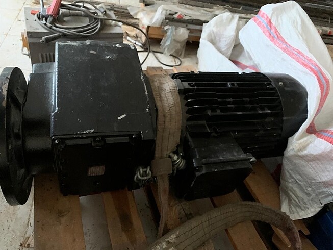 Diğer 15 KW REDÜKTÖRLÜ MOTOR