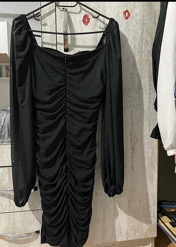 Uzun Kollu Siyah Elbise - Görsel 2