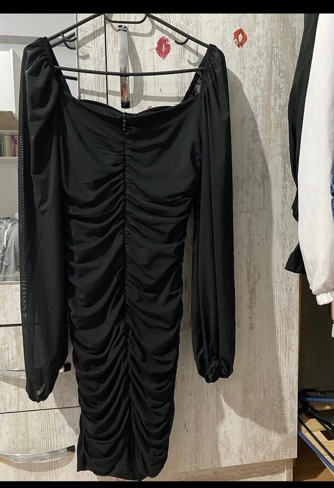 Uzun Kollu Siyah Elbise - Görsel 2