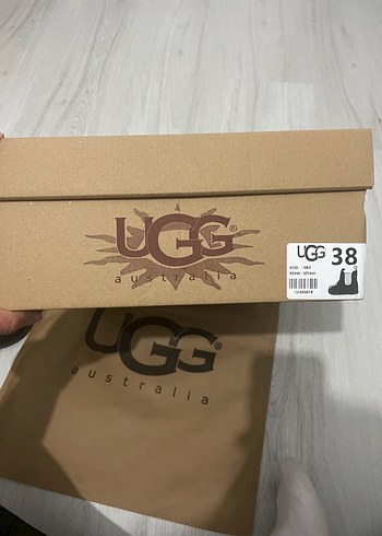 38 Beden siyah Renk Ugg 38 numara bayan bot