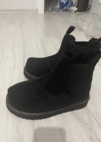 Ugg 38 numara bayan bot - Görsel 3