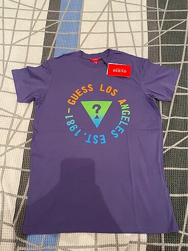 Guess M Beden Tişört