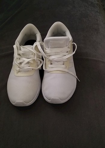 Adidas Beyaz Kadın Spor Ayakkabısı