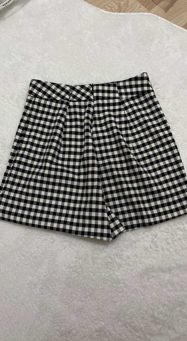 Düğmeli Siyah Beyaz Ekose Mini Şort Etek - Görsel 2