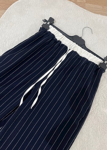 Lacivert Çizgili Pilili Kadın Pantolon
