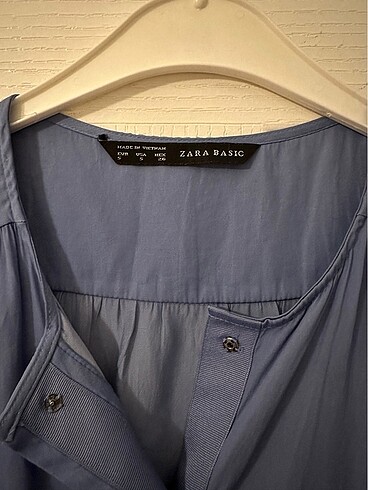 Zara Zara önü çıtçıtlı mavi bluz