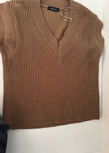 Kadın Kahverengi Triko Yuvarlak Yaka Kazak - Görsel 3