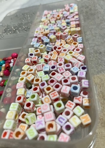 Renkli Harfli Süsleme Boncukları - Görsel 2