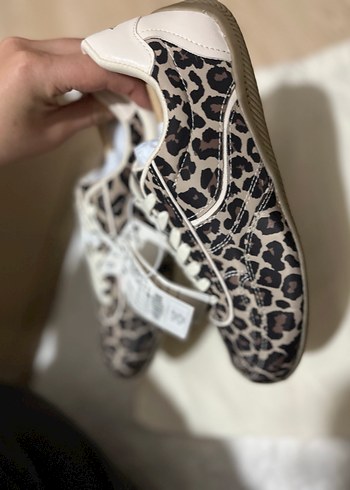 Zara Leopar Desenli Kadın Dolgu Topuklu Spor Ayakkabı - Görsel 2