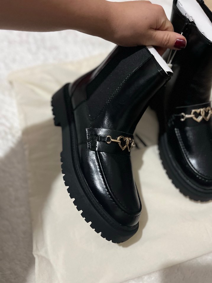 Zara Zincir Detaylı Siyah Platform Topuklu Deri Bot - Görsel 3