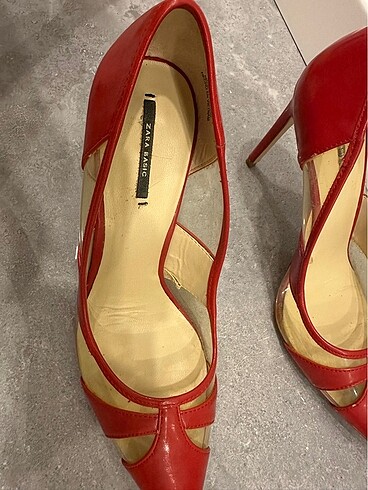 40 Beden Zara kırmızı topuklu ayakkabı