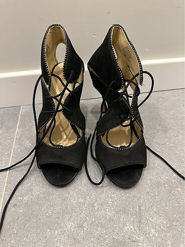 Nine west topuklu siyah süet ayakkabı