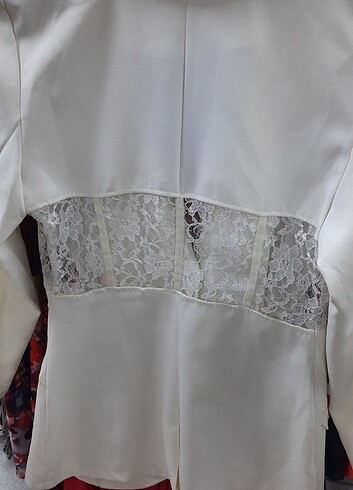 Beyaz blazer ceket