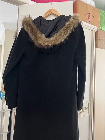 Kapşonlu kaban - Görsel 3