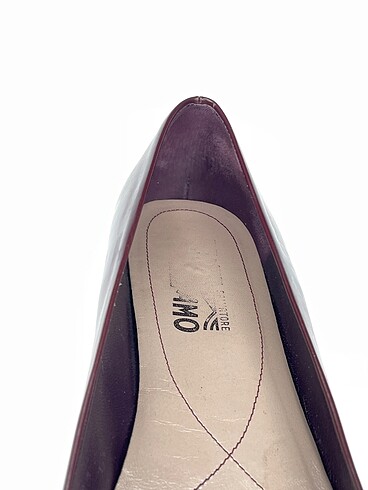 40 Beden bordo Renk Salvatore Ferragamo Babet %70 İndirimli.