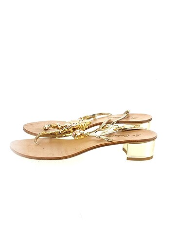 Vintage Love Sandalet %70 İndirimli.
