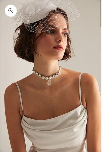 Betty and sam choker kolye
