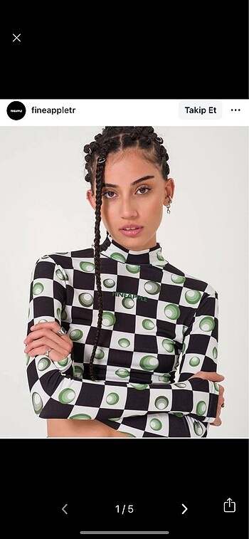 Fineapple siyah beyaz dik yaka crop bluz
