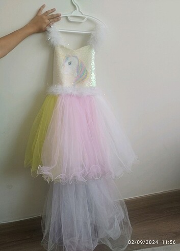 Unicorn çocuk abiye