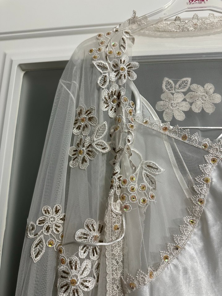 Uzun Beyaz Nakışlı Bohem Gecelik - Görsel 3