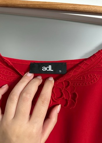 Kırmızı Askılı Uzun Elbise - Görsel 2