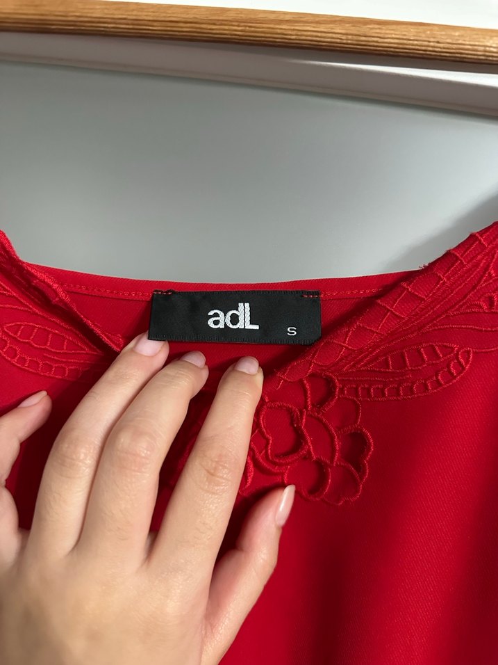 Kırmızı Askılı Uzun Elbise - Görsel 2