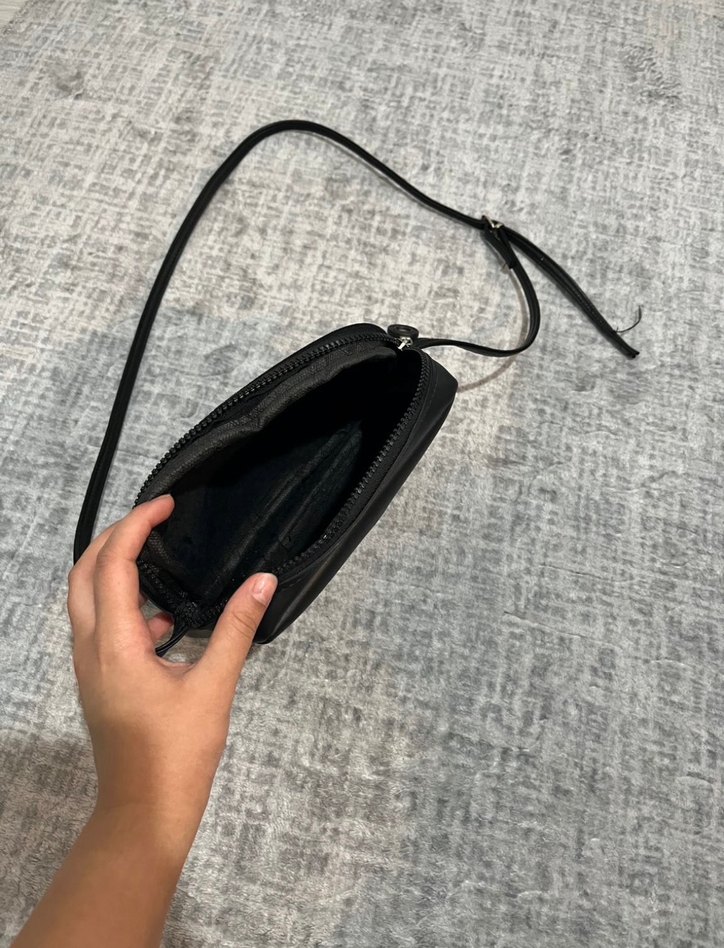 Siyah Deri Kadın Omuz Çantası - Görsel 2