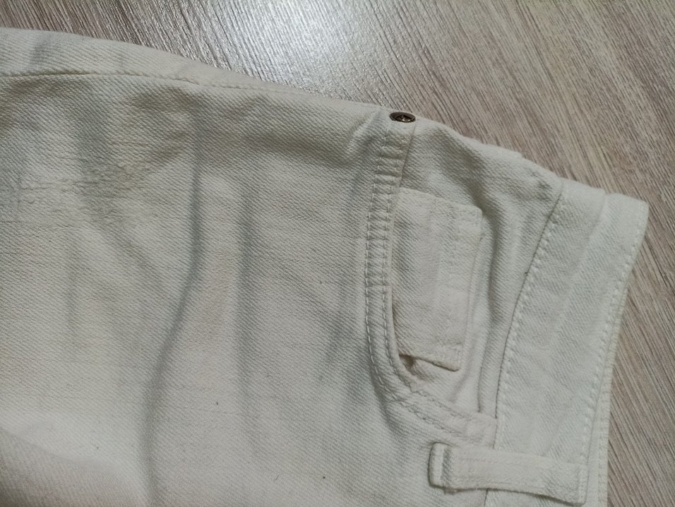 Kadın Beyaz Keten Mini Şort - Görsel 3