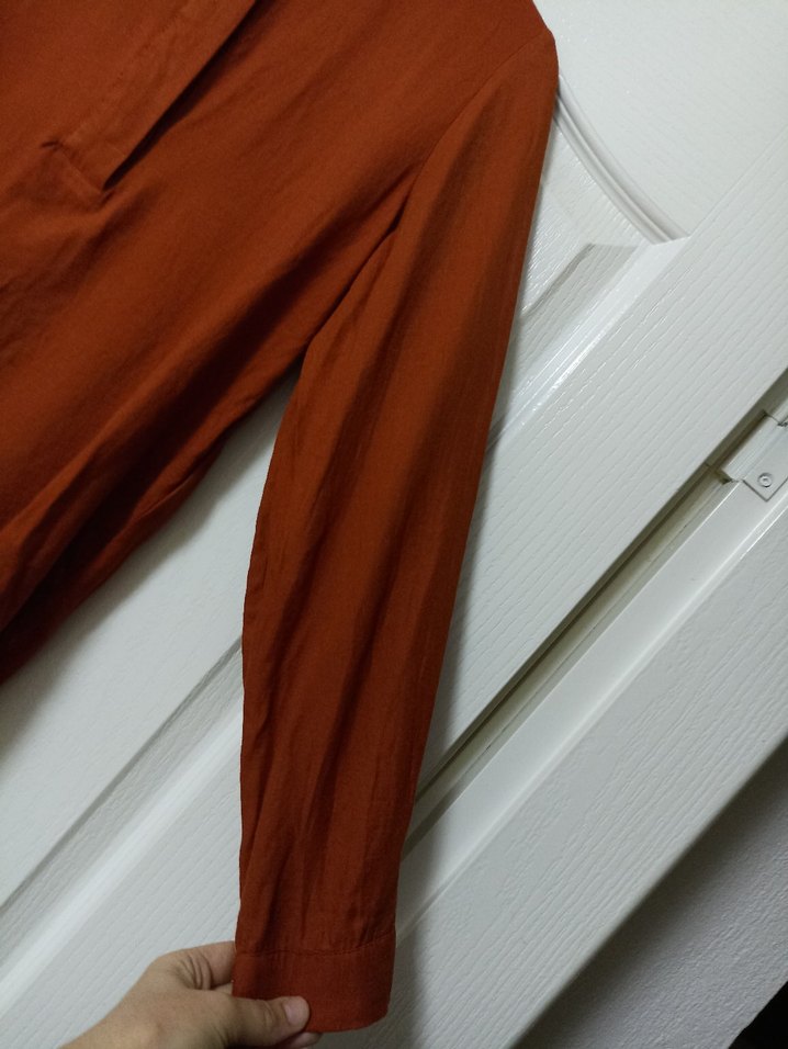 Düğmeli Kahverengi Keten Kadın Gömlek - Görsel 3