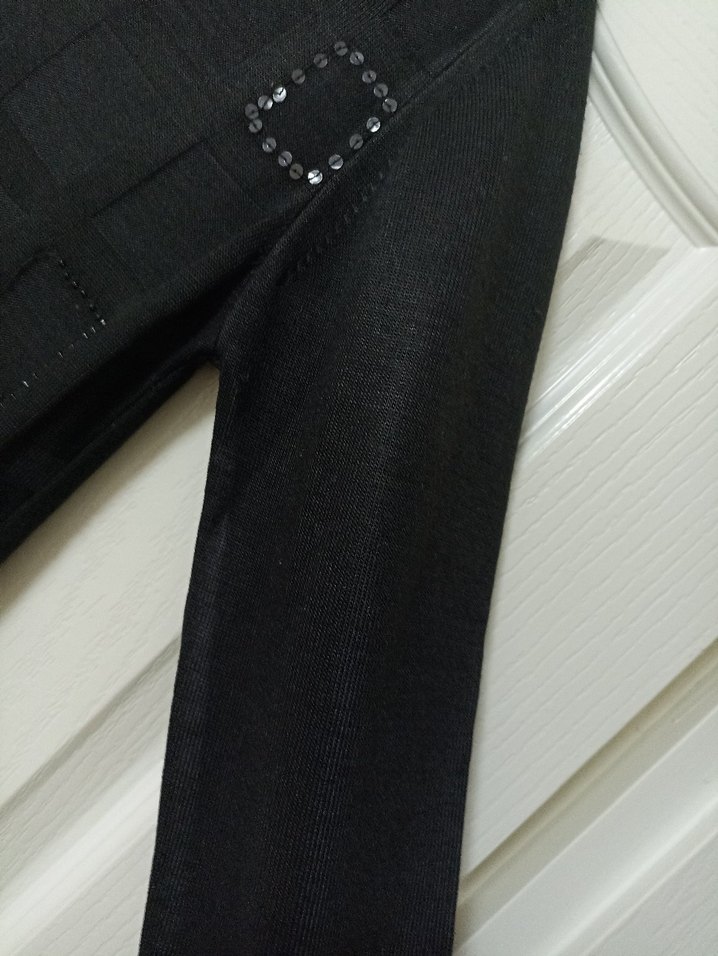 Düğmeli Siyah Midi Uzun Kollu Hırka - Görsel 3