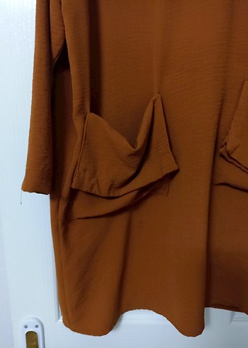 Düğmeli Uzun Kollu Kahverengi Midi Tunik - Görsel 5