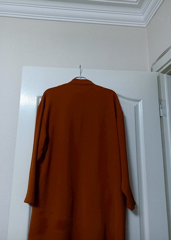 Düğmeli Uzun Kollu Kahverengi Midi Tunik - Görsel 7