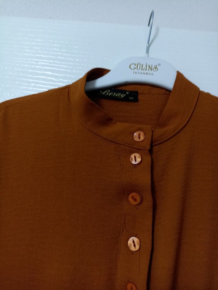 Düğmeli Uzun Kollu Kahverengi Midi Tunik - Görsel 4