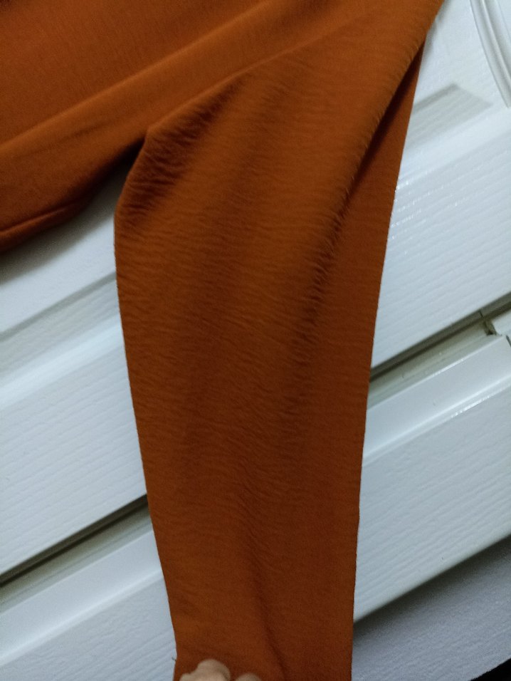 Düğmeli Uzun Kollu Kahverengi Midi Tunik - Görsel 3