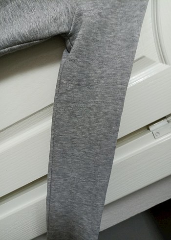 Gri Kapüşonlu Kadın Sweatshirt - Görsel 4