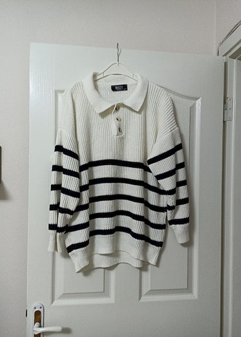 Trendy Parisian Çizgili Beyaz Kazak - Görsel 2