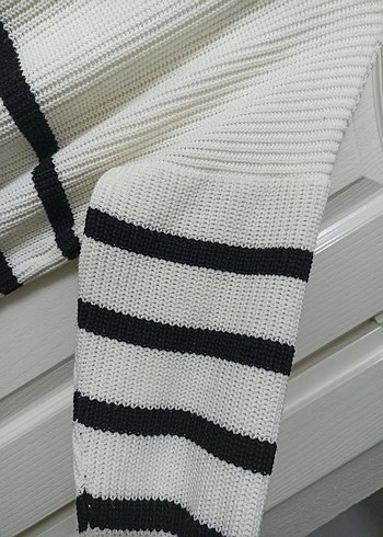 Trendy Parisian Çizgili Beyaz Kazak - Görsel 4