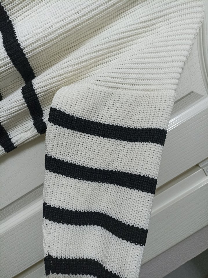 Trendy Parisian Çizgili Beyaz Kazak - Görsel 4