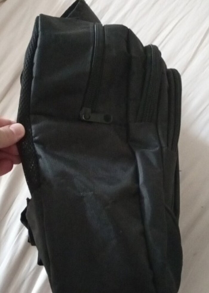 Çok sağlam Siyah Okul Çantası  - Görsel 2